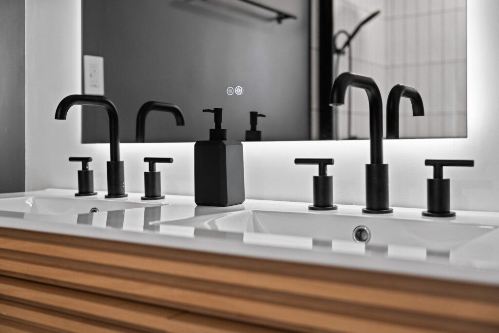 51b7e686 3a56 45aa a897 88bb8423ef4a