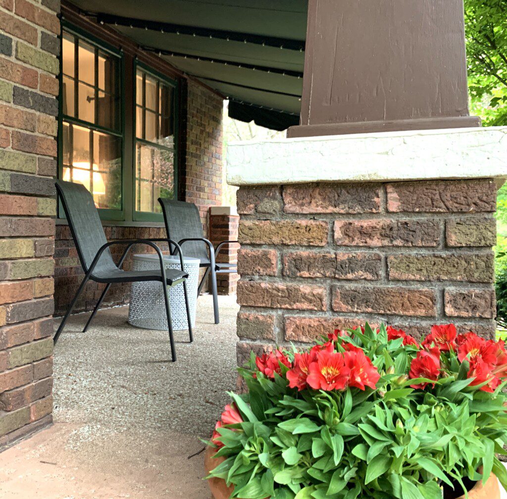 Front porch sitting area