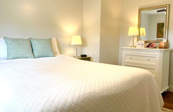 Bedroom #2 - queen bed