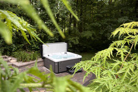Picture this - after a "tough" day at the Trillium Lane Cabin, sit down in our relaxing hot tub and bask in everything that the middle of a woods has to offer!