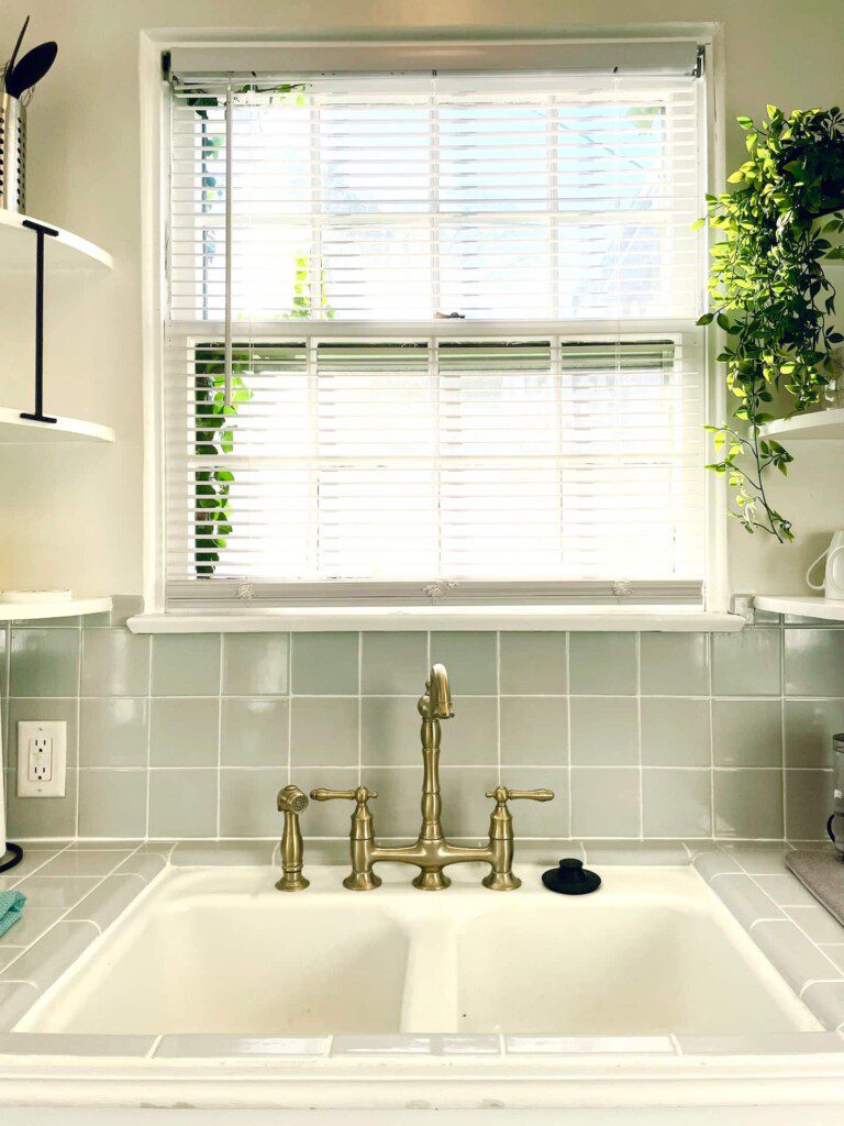 Kitchen - includes cooking utensils, pots, pans, etc. Oh did I mention there is a Mini Essenza Nespresso maker with complimentary pods provided? And a coffee bar?!