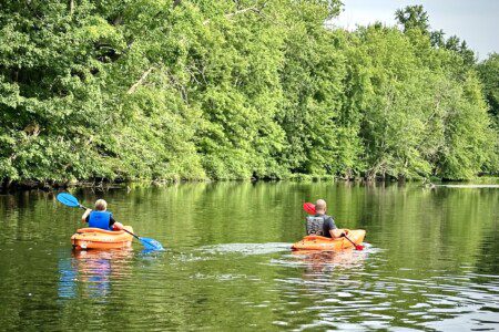 Stone Lake Cottage Retreat: Enjoy the best of lake life from our three provided kayaks! Very peaceful lake!