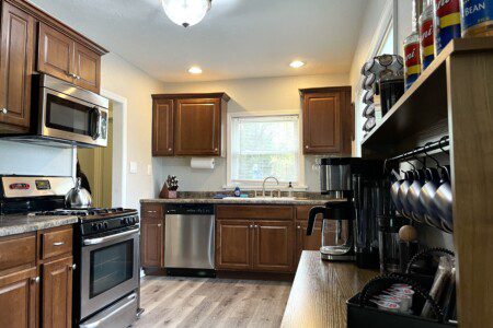 896b943a 9c72 41c7 9d6a 839fd0fb05f5