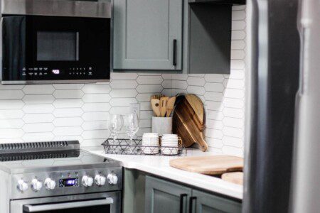 Fully furnished kitchen!