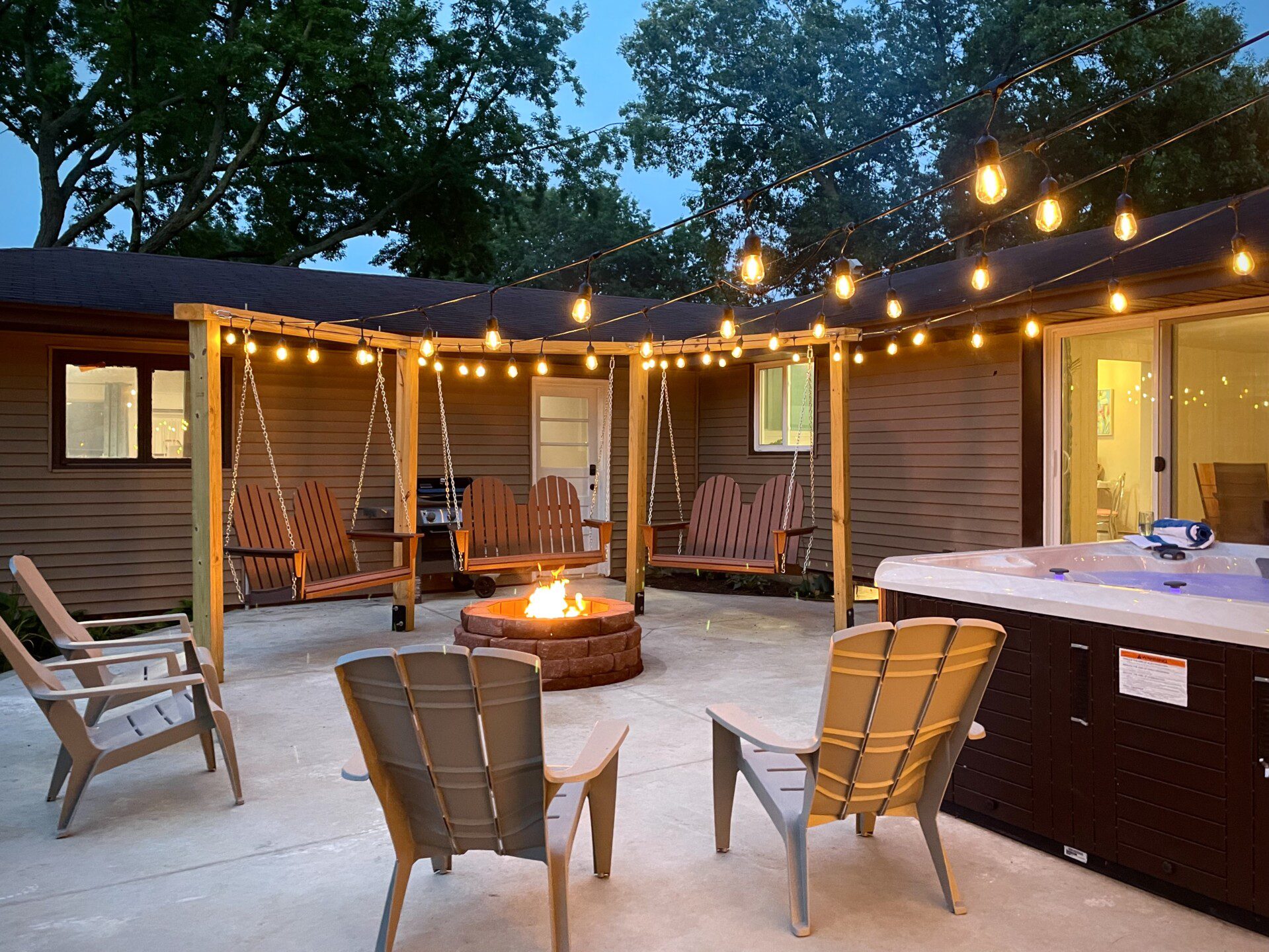 The Unmatched Escape Patio - hot tub, grill, lights, privacy fence, did I mention hot tub!!??