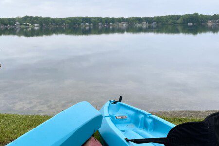 Stone Lake Cottage Retreat: Enjoy the best of lake life from our three provided kayaks! Very peaceful lake!