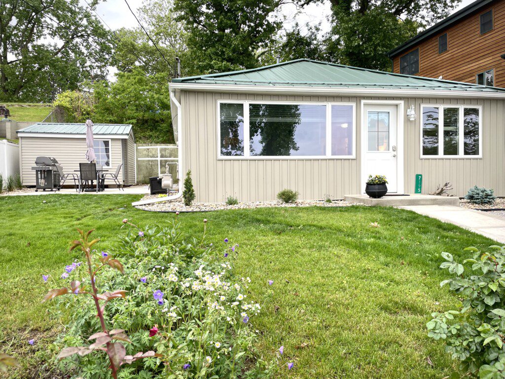 Stone Lake Cottage Retreat: From the first step in, it's clear: you're here to relax and enjoy the lake life.