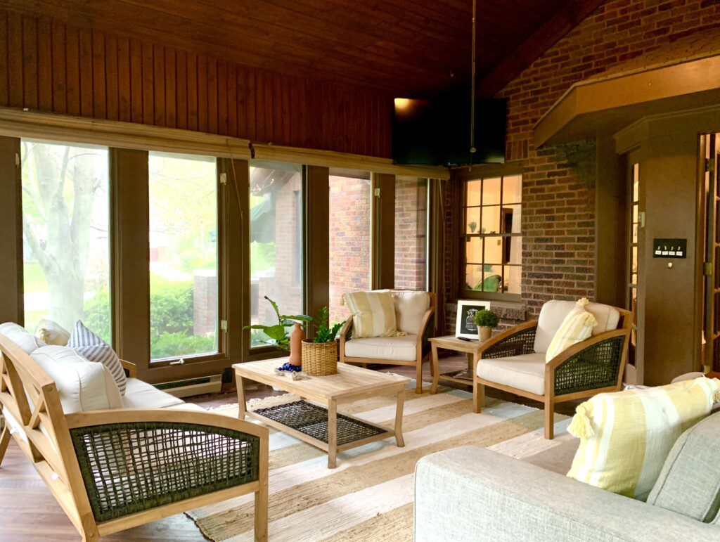 Four season sitting room - enjoy the beautiful landscaped property from the comfort of a sitting room, or enjoy a movie on the 50" Roku Smart TV