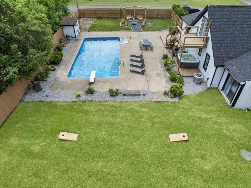 Why choose between fun & relaxation when you can have both? 🌊🔥 Notre Dame Pool Haus has a private pool, hot tub, fire pit & games.