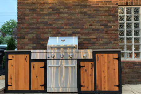 Decked Out Back Deck - super nice gas grill to enjoy some good eating as a group!!