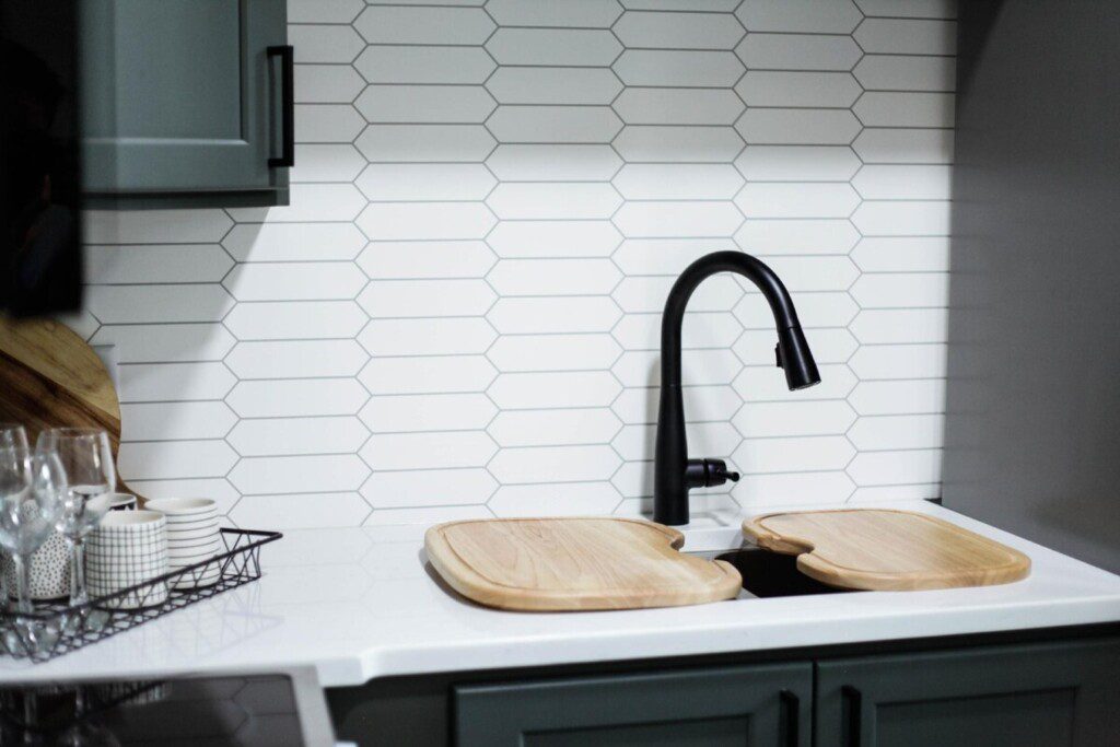 Fully furnished kitchen!